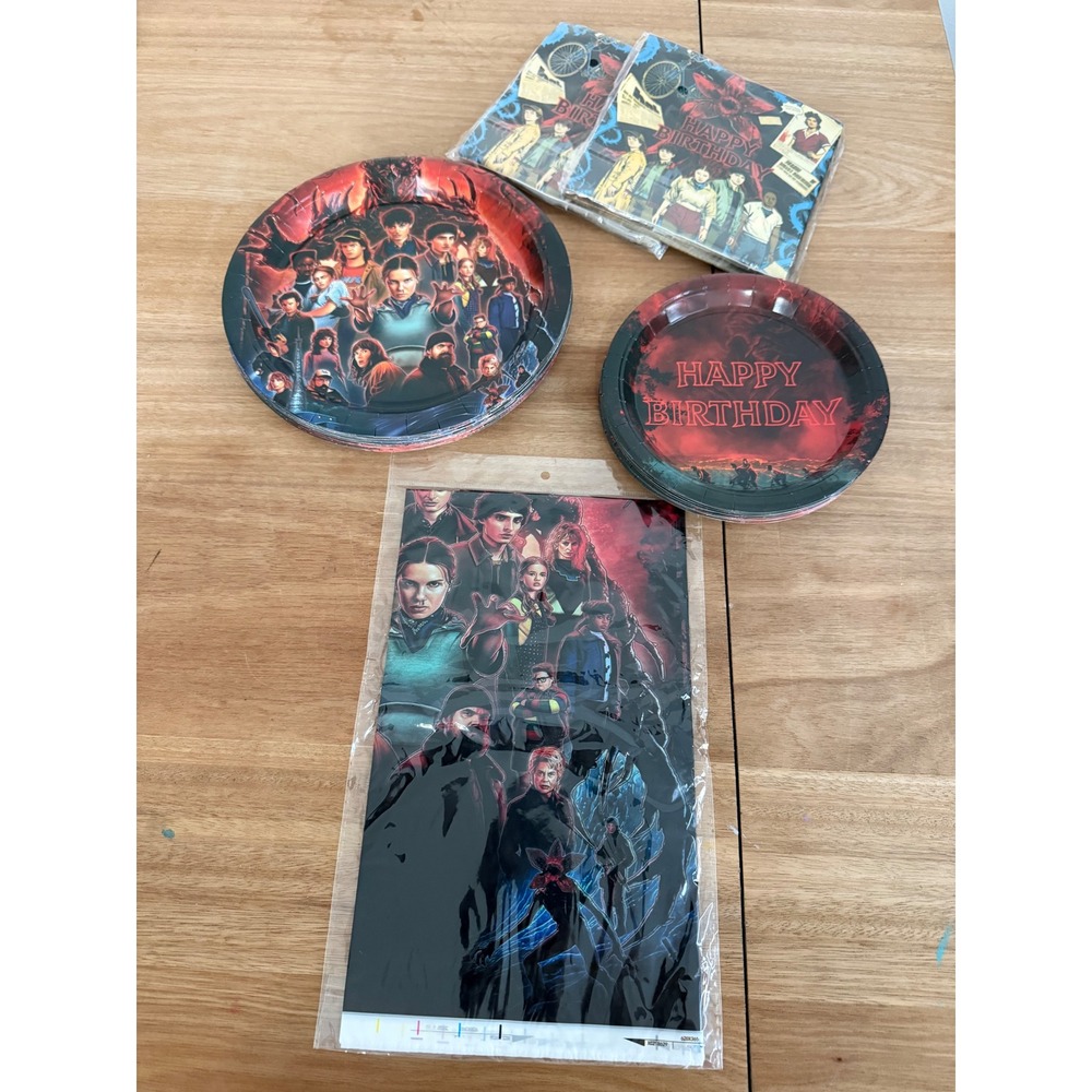 Stranger Things Birthday Party Supplies Set‎ Plates Napkins Tablecloth Bundle 20